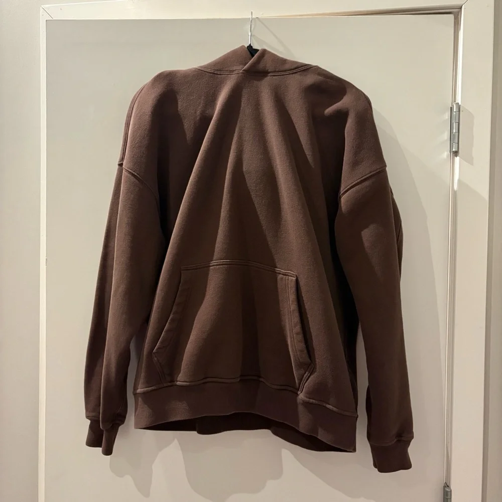 Abercrombie & Fitch Essential Popover Hoodie - Chocolate Brown - Picture 2 of 4
